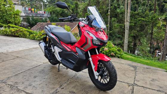 HONDA ADV 
